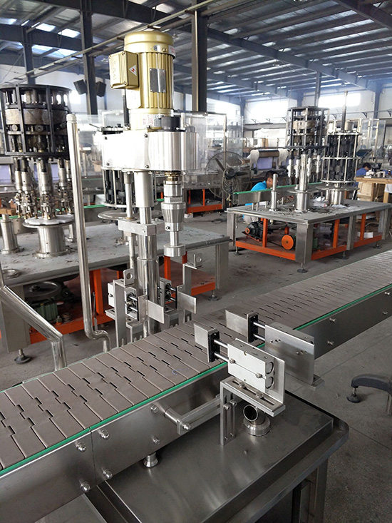 膠壺旋蓋機(jī)