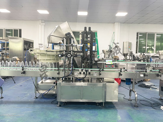 自動泵頭旋蓋機