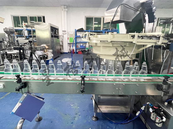 自動噴頭旋蓋機